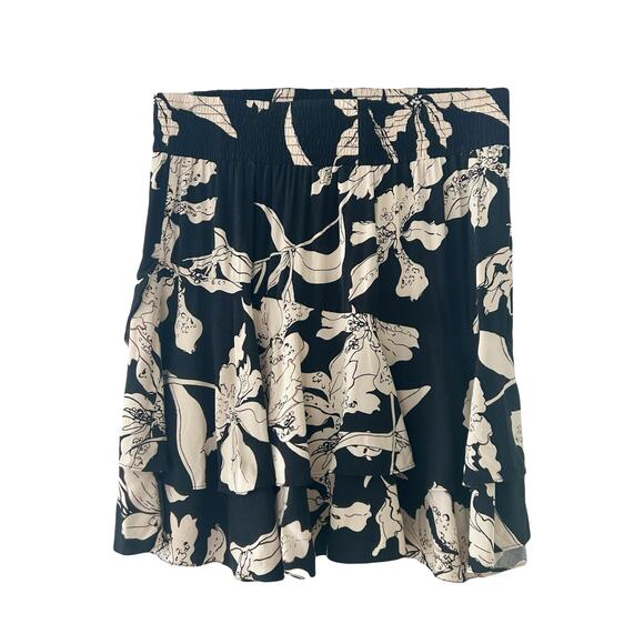 Cabi Floral Tiered Mini Skirt Sz M - Picture 1 of 6